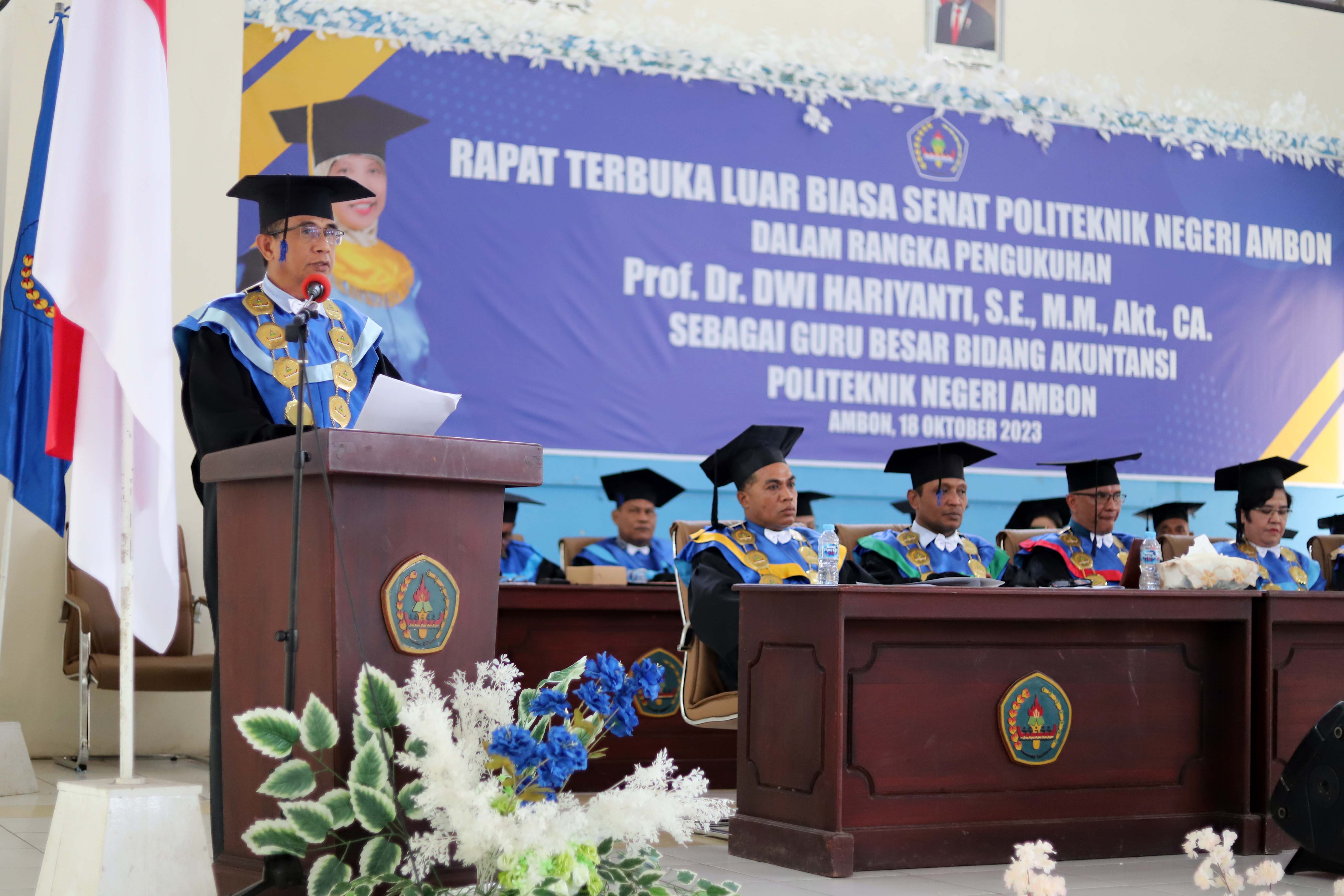 PROFESOR DWI HARIYANTI DIKUKUHKAN SEBAGAI GURU BESAR PERTAMA DI POLITEKNIK NEGERI AMBON