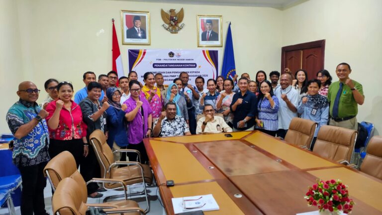 Tanda Tangan Kontrak Dengan Peneliti Dan Pengabdi Polnam, Direktur: Penelitian Terapan Harus Menjawab Energi Dan Ekonomi Biru